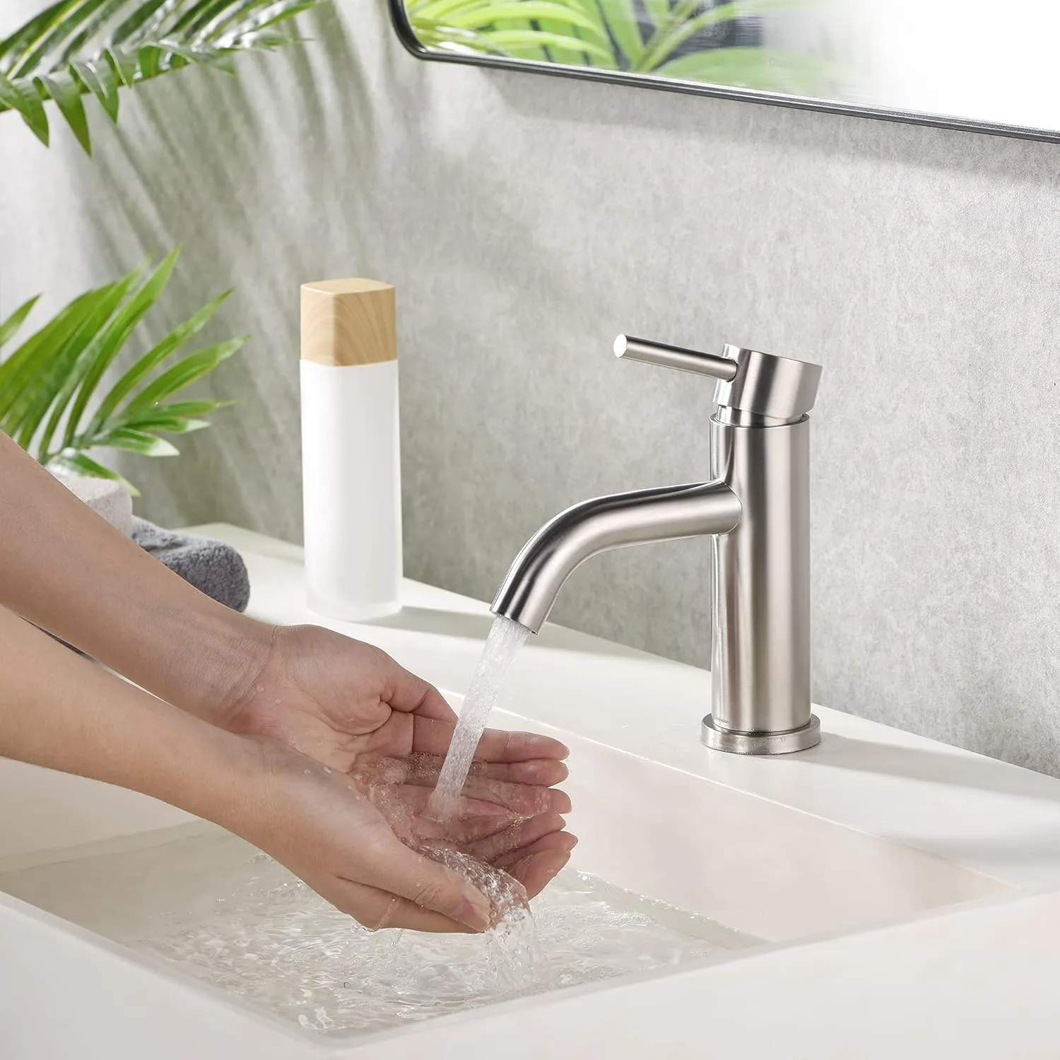 Bathroom Sink Faucet: Single Handle Bathroom Faucet with Pop Up Drain, Bathroom Faucet 1 Hole, Stainless Steel - Brushed Nickel Bathroom Faucet, Vanity Sink Faucet