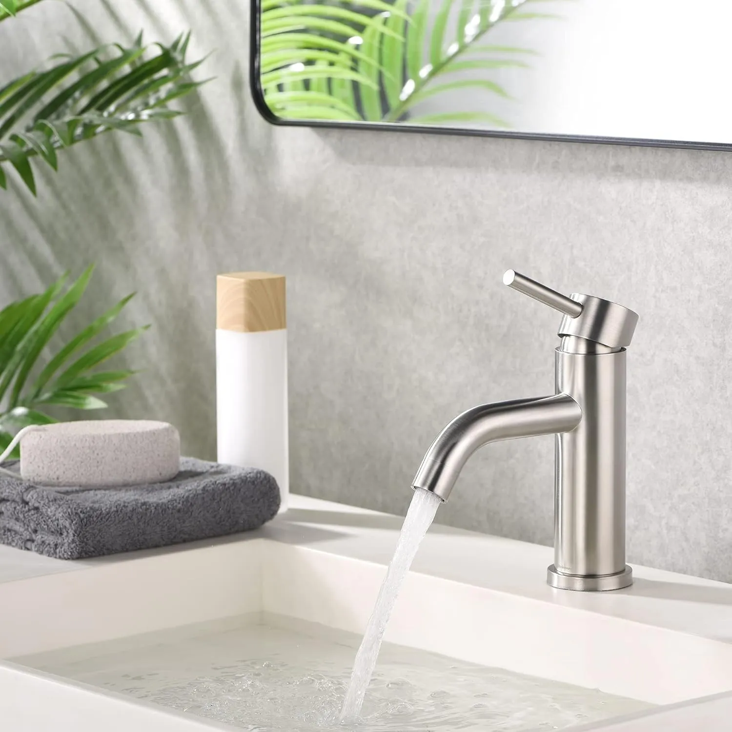 Bathroom Sink Faucet: Single Handle Bathroom Faucet with Pop Up Drain, Bathroom Faucet 1 Hole, Stainless Steel - Brushed Nickel Bathroom Faucet, Vanity Sink Faucet