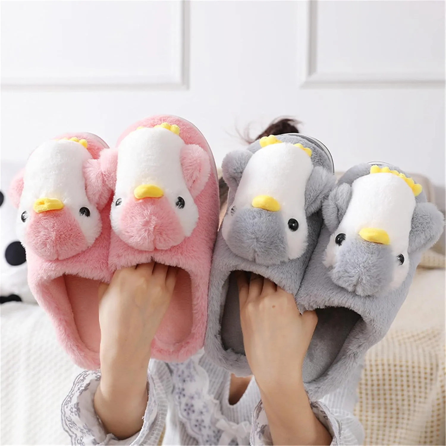 YILANLAN Women's Penguin Plush Warm Animal Home Cute Slippers