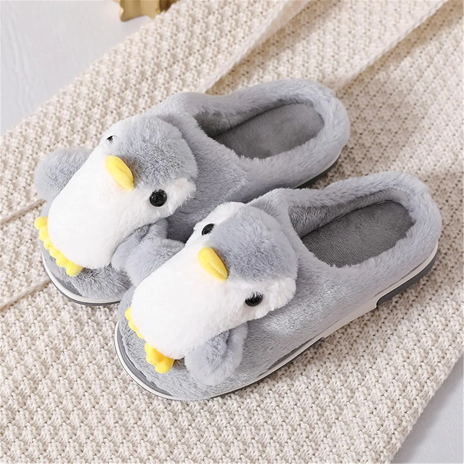YILANLAN Women's Penguin Plush Warm Animal Home Cute Slippers